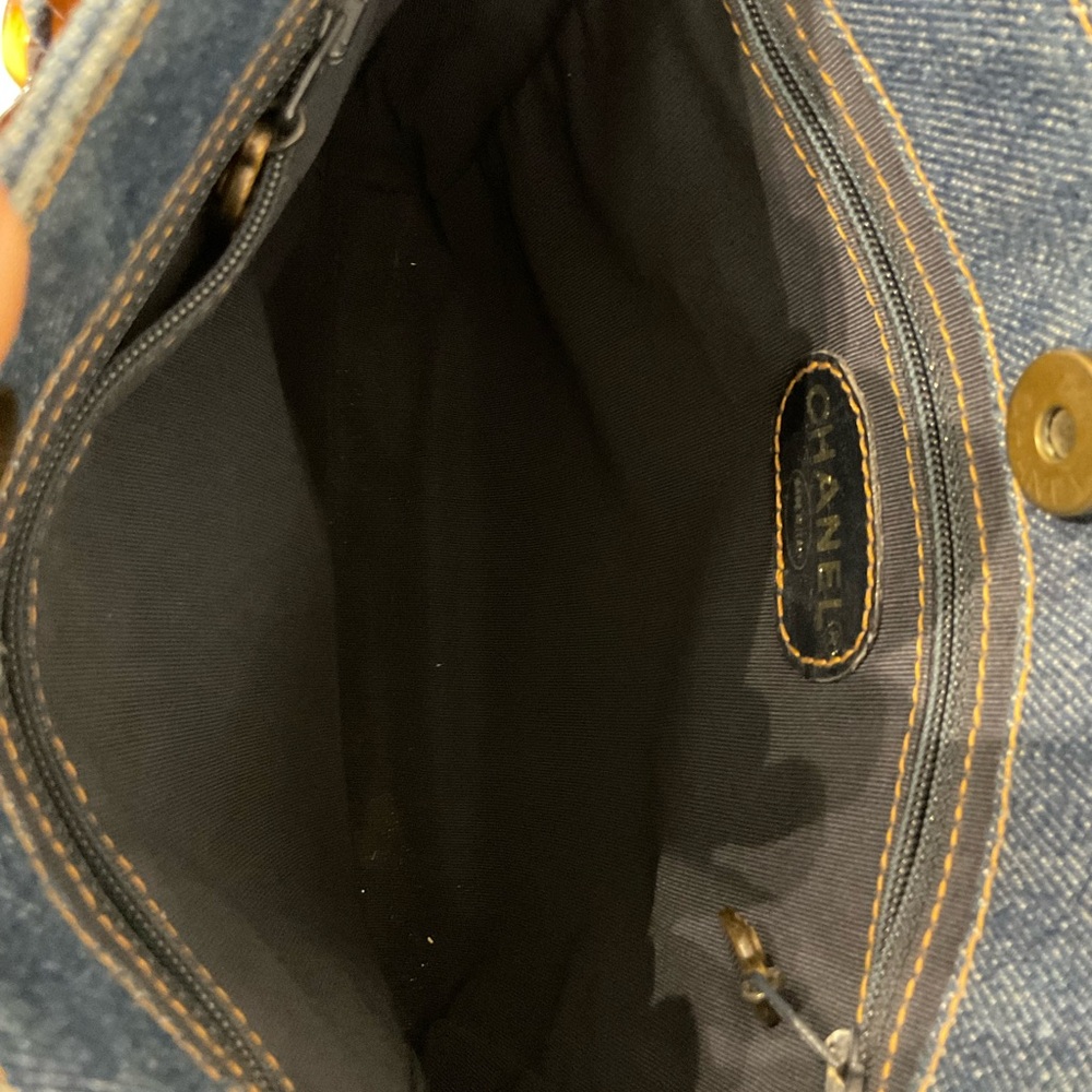 Chanel Tote - Picture 10 of 15